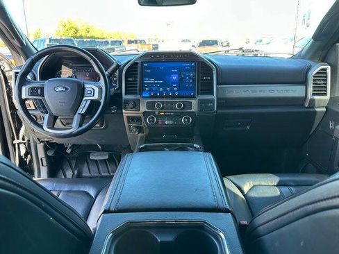 Used 2022 Ford F250 Platinum AWD/4WD image 32