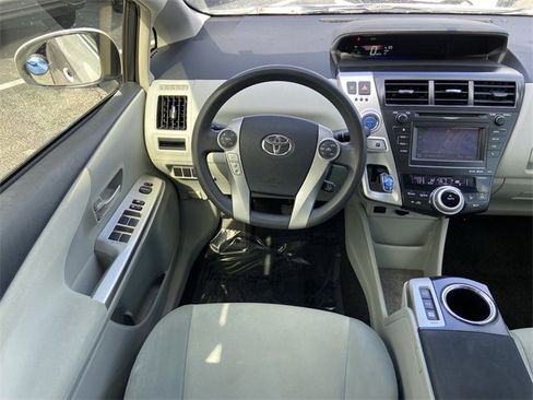 Used 2013 Toyota Prius V Three image 12