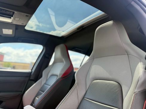 Used 2022 Volkswagen GTI Autobahn image 3