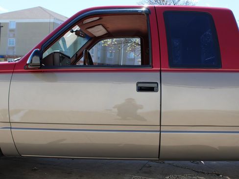 Used 1990 Chevrolet Silverado 1500 2WD Extended Cab image 35