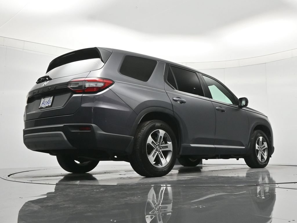 Used 2025 Honda Pilot EX-L image 41