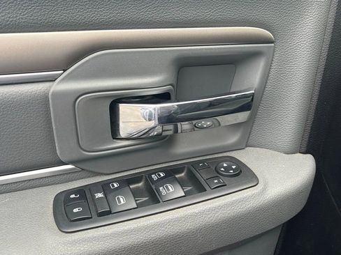 Used 2018 RAM 3500 Big Horn image 24