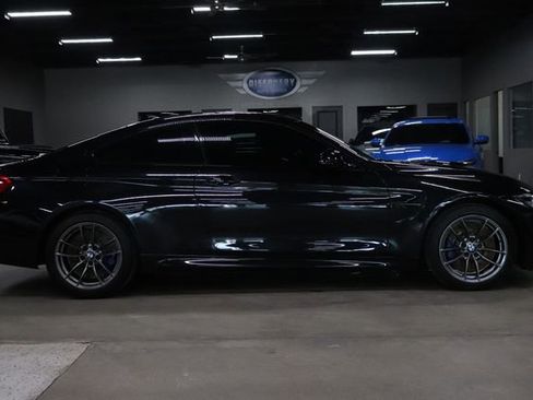 Used 2018 BMW M4 Coupe RWD image 6