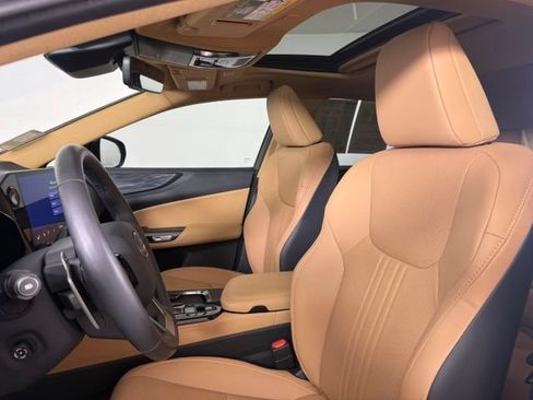 Certified 2025 Lexus NX 350 AWD w/ Accessory Package (2T) image 7