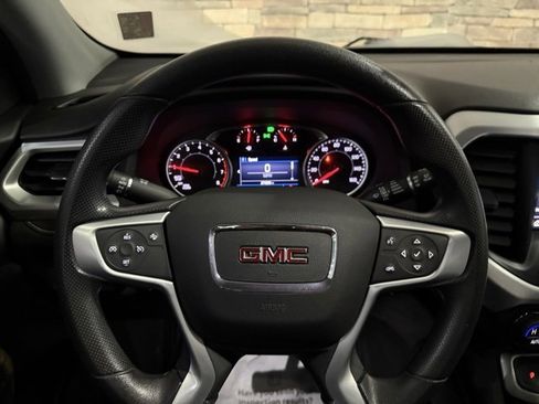 Used 2023 GMC Acadia SLE w/ Driver Convenience Package image 17