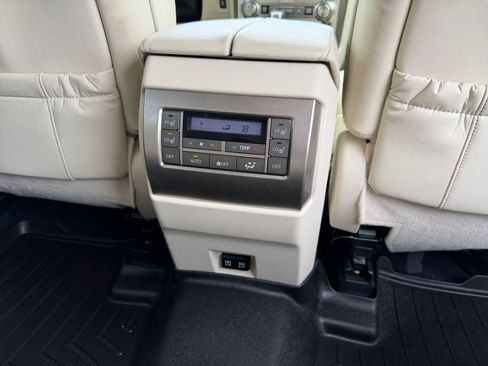 Used 2020 Lexus GX 460 Premium w/ Premium Package AWD/4WD image 33