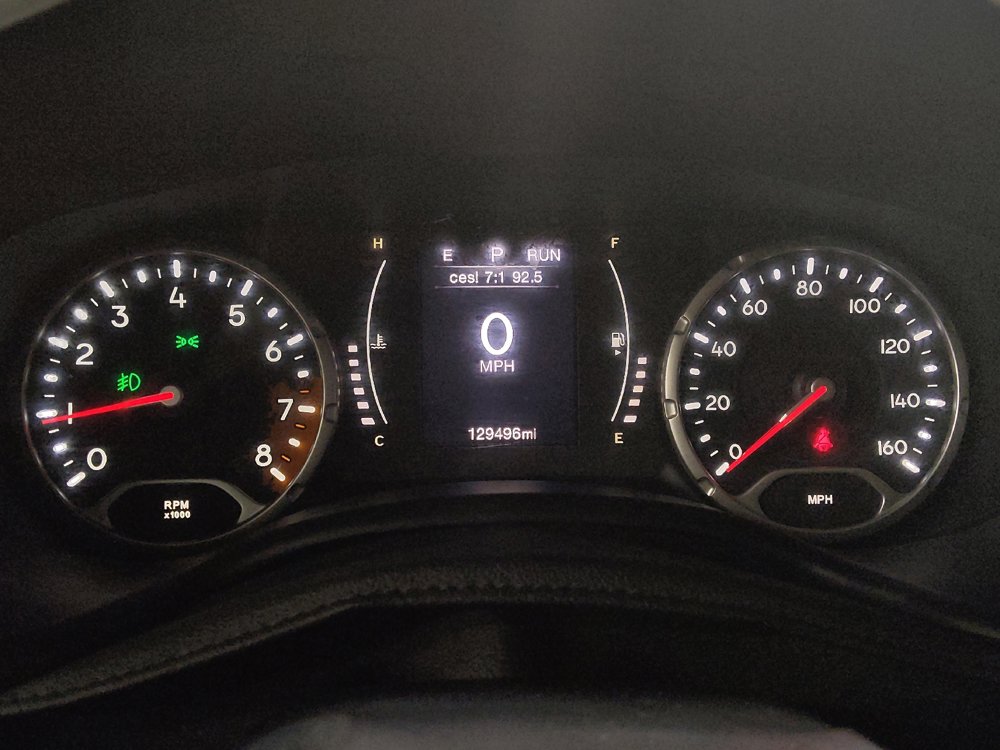 Used 2016 Jeep Renegade Latitude w/ Popular Equipment Group FWD image 23