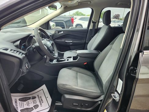 Used 2018 Ford Escape SE w/ SE Sync 3 Package AWD/4WD image 21