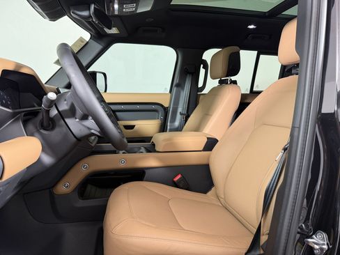 New 2026 Land Rover Defender 110 X-Dynamic SE AWD/4WD image 5