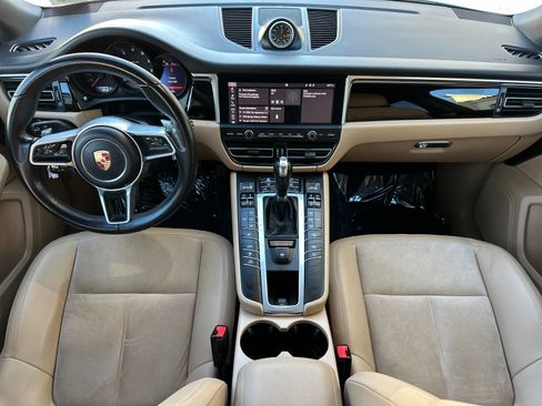 Used 2019 Porsche Macan image 14