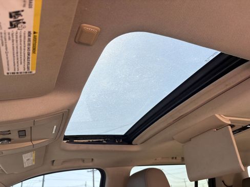 Used 2015 GMC Yukon XL SLT w/ Open Road Package AWD/4WD image 33