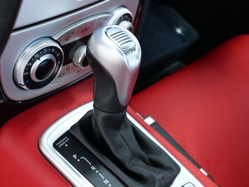 Used 2006 Mercedes-Benz SLR image 31
