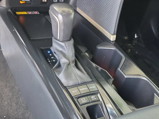Used 2025 Toyota Camry SE FWD image 22