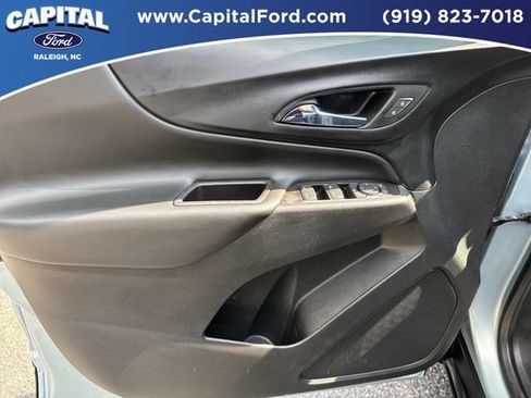 Used 2022 Chevrolet Equinox LT AWD/4WD image 20