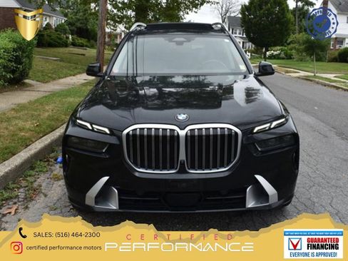 Used 2025 BMW X7 xDrive40i AWD/4WD image 1