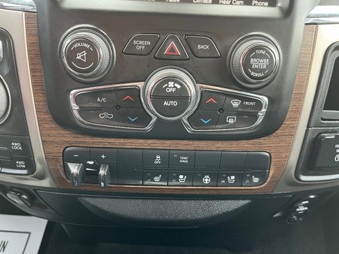 Used 2017 RAM 1500 Laramie image 15