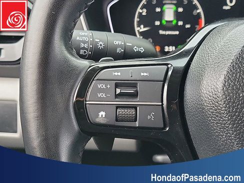 Certified 2024 Honda Pilot EX-L image 11