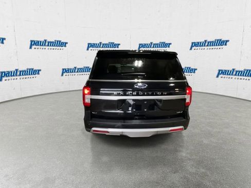 Used 2024 Ford Expedition Max XLT image 10