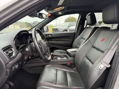 Used 2025 Dodge Durango GT image 16
