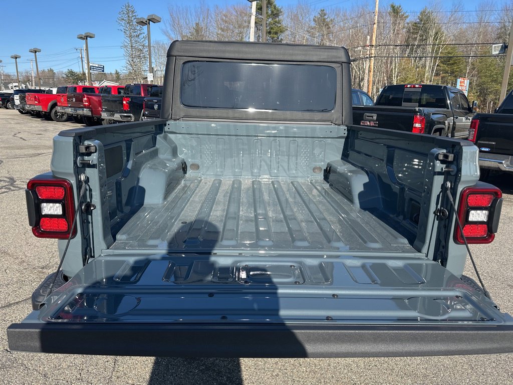 New 2026 Jeep Gladiator Sport AWD/4WD image 29