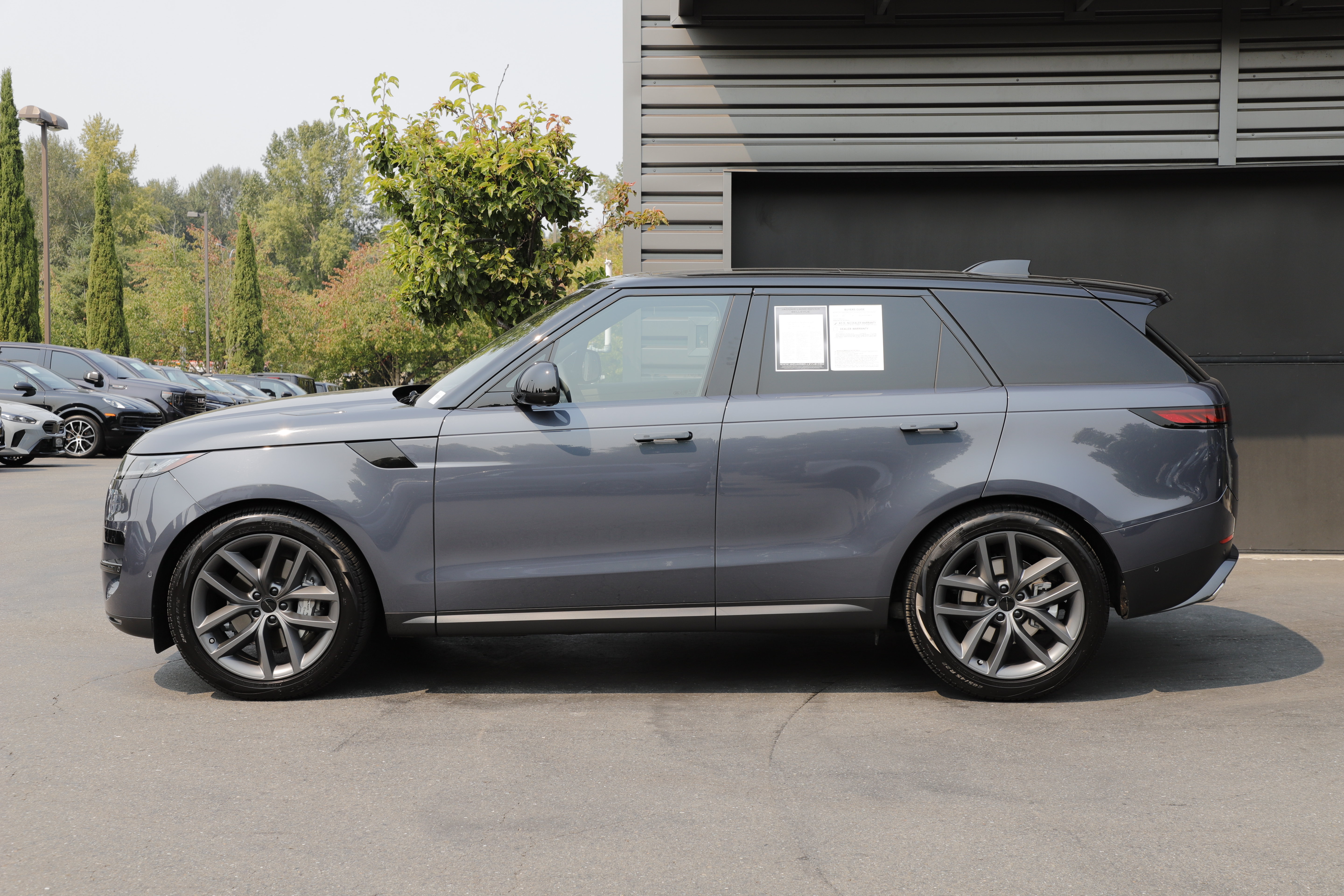Certified 2026 Land Rover Range Rover Sport SE AWD/4WD image 5