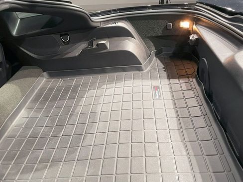 Used 2015 Chevrolet Corvette Stingray Coupe w/ 2LT Preferred Equipment Group image 38