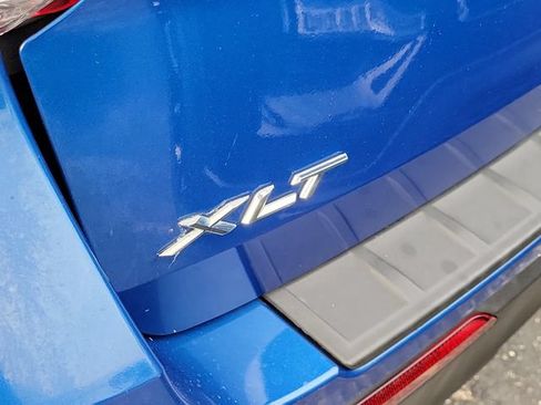 Used 2022 Ford Explorer XLT RWD image 6