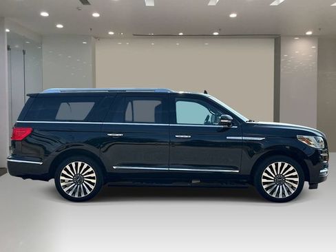Used 2018 Lincoln Navigator L Reserve w/ Technology Package AWD/4WD image 5