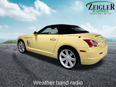 Used 2005 Chrysler Crossfire Limited RWD image 3