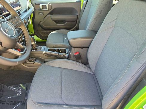 New 2026 Jeep Gladiator Sport AWD/4WD image 28