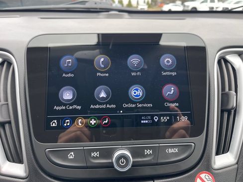 Used 2025 Chevrolet Malibu LT FWD image 10