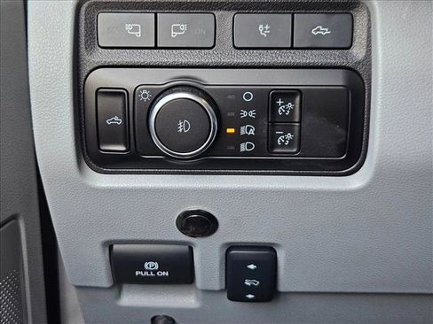 Used 2024 Ford F450 Limited w/ FX4 Off-Road Package AWD/4WD image 18
