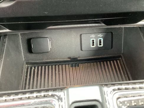 Used 2016 Ford F150 XLT w/ Equipment Group 301A Mid AWD/4WD image 18