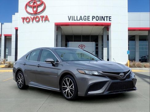 Used 2023 Toyota Camry SE image 8