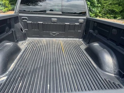 Used 2018 Chevrolet Colorado LT w/ LT Convenience Package RWD image 5