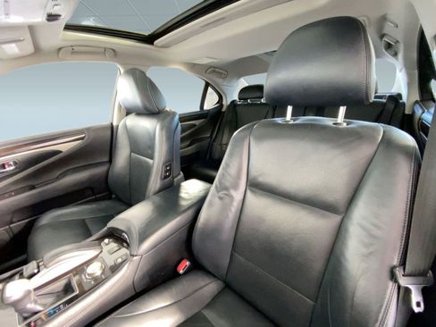 Used 2017 Lexus LS 460 w/ Comfort Package image 23