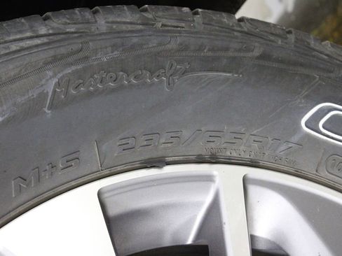 Used 2017 Toyota RAV4 XLE image 39