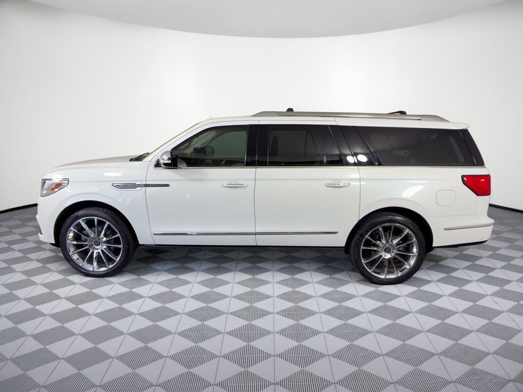Used 2020 Lincoln Navigator L Black Label w/ Cargo Convenience Package AWD/4WD image 2