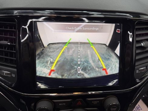 Used 2021 Jeep Grand Cherokee High Altitude image 19