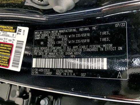 Used 2022 Toyota Highlander XLE image 33