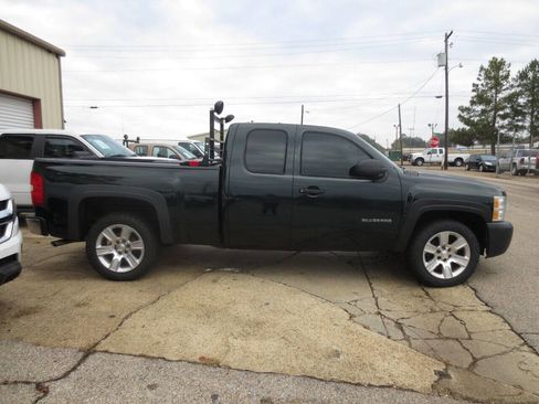 Used 2013 Chevrolet Silverado 1500 W/T image 2
