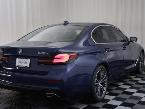 Used 2022 BMW 530e xDrive AWD/4WD image 17