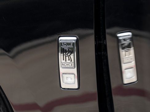 Used 2021 Rolls-Royce Cullinan image 14