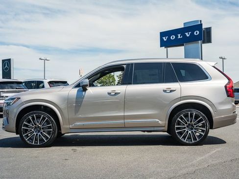 New 2026 Volvo XC90 B6 Plus w/ Protection Package Premier AWD/4WD image 4
