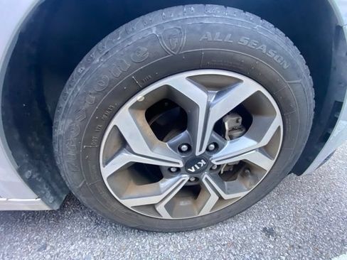 Used 2021 Kia Forte LXS FWD image 15