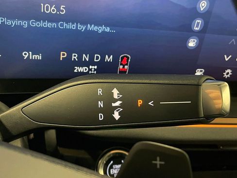 Used 2025 Buick Envision Sport Touring image 29