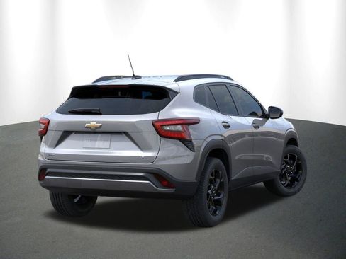 New 2026 Chevrolet Trax LT w/ Driver Confidence Package image 5