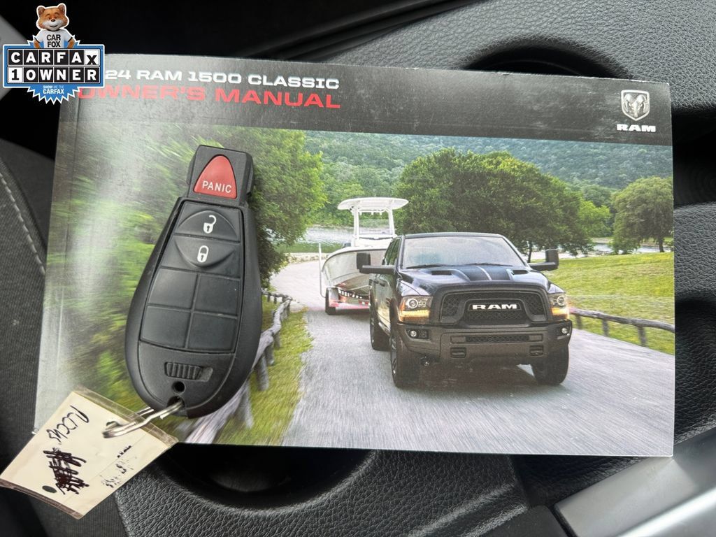 Used 2024 RAM 1500 Warlock AWD/4WD image 11