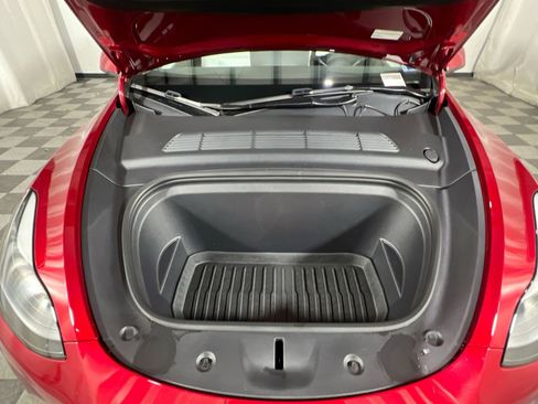 Used 2024 Tesla Model Y Long Range image 24