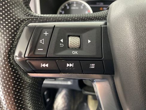 Used 2024 Mitsubishi Outlander SE image 14